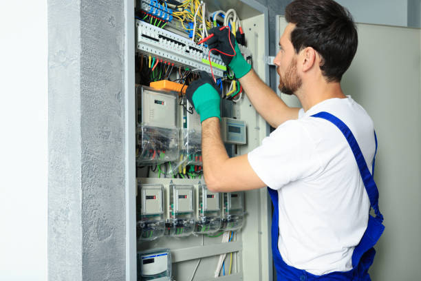 Best Affordable Emergency Electrician  in Kewaskum, WI